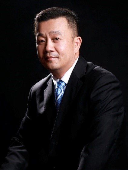 王伟.jpg