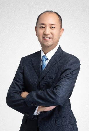 谢鸣.jpg
