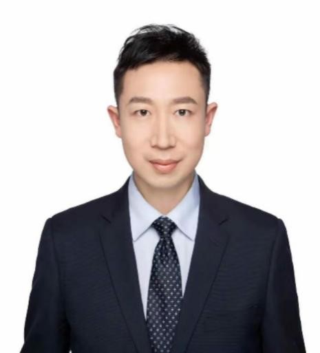 李哲.jpg