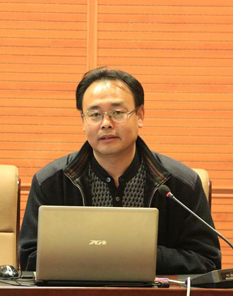 彭宏伟老师