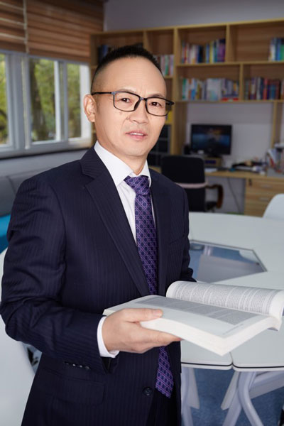 潘多英老师