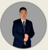 郑蜀治.jpg