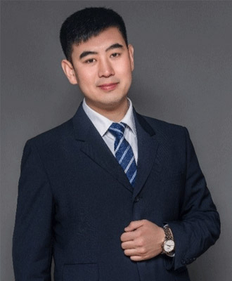 鲁洪涛.jpg
